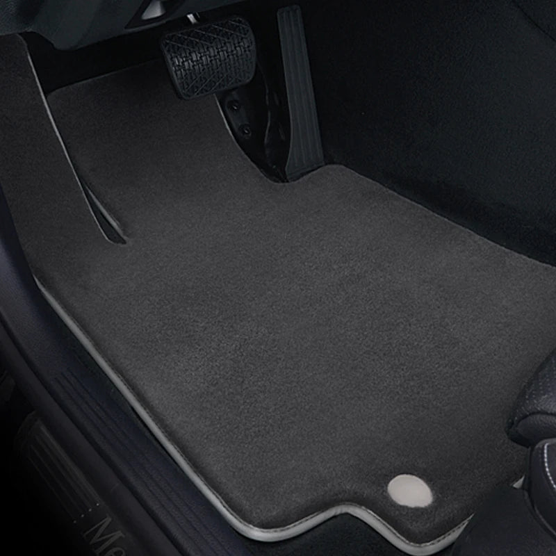 Tapete Automotivo de Luxo em Lã Macia – Conforto, Elegância e Proteção Total